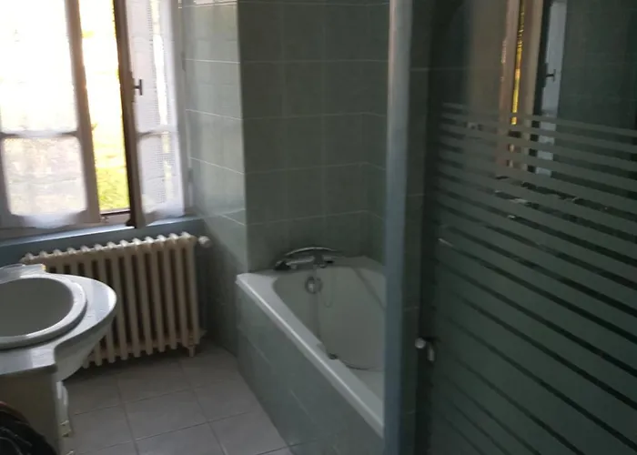 فيلة La Perigourdine Lacropte