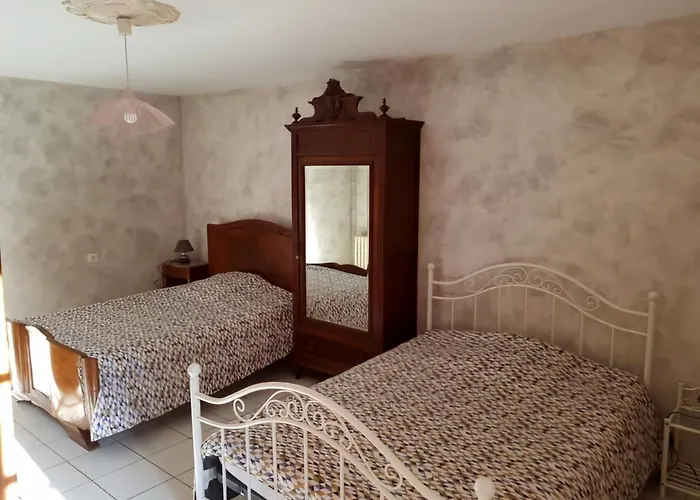 فيلة La Perigourdine *